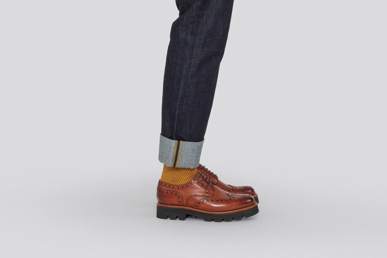 Grenson Archie Brogues in Tan Leather - Brown - Lace-ups