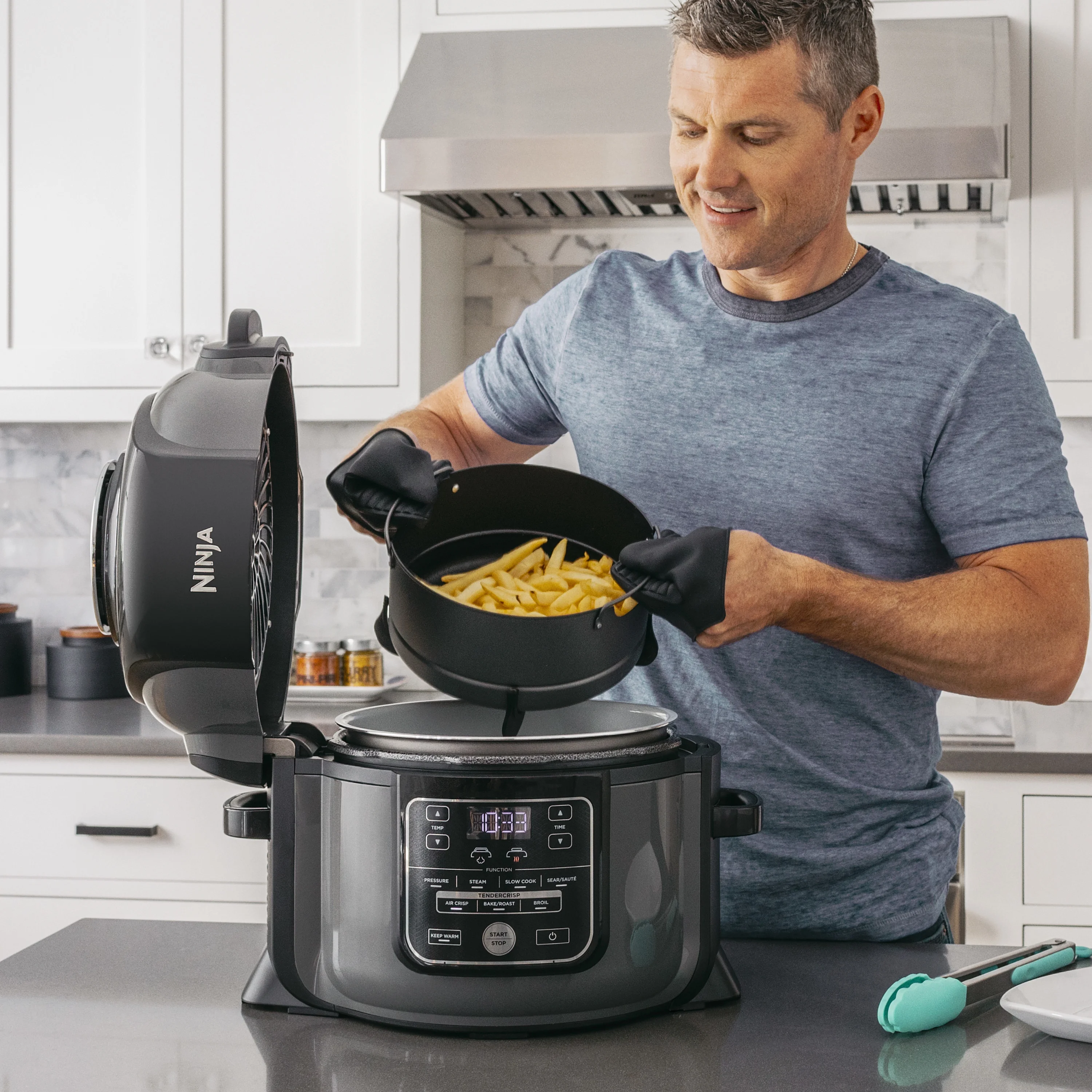 Foodi™ TenderCrisp™ 8-in-1 6.5-Quart Pressure Cooker, OP300