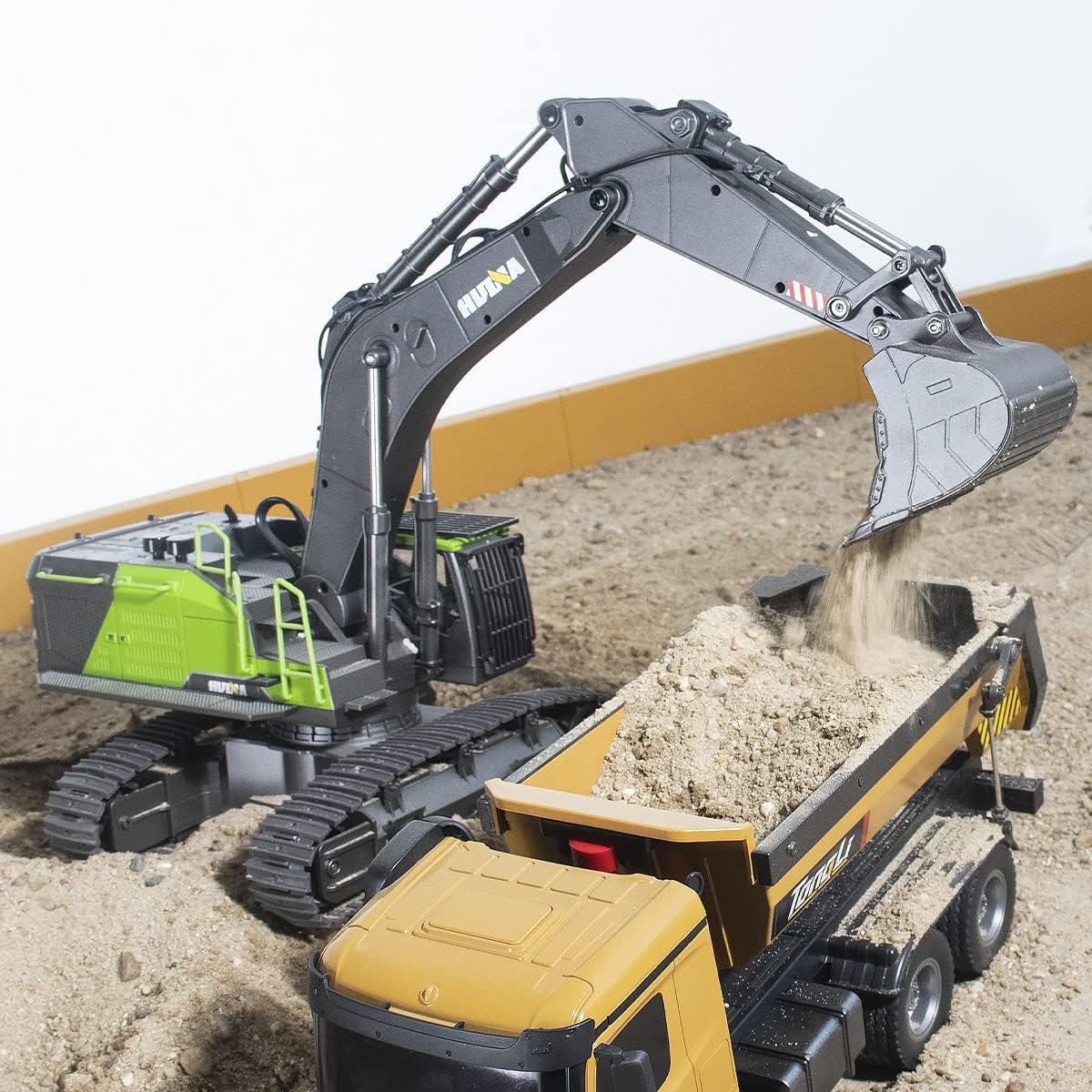 Huina 1593 rc Excavator for Kids Fully Functional Remote Control Excavator for Adults RC Construction Vehicle Toy with LED Light Sounds 2 Batteries… (HUINA 1593)