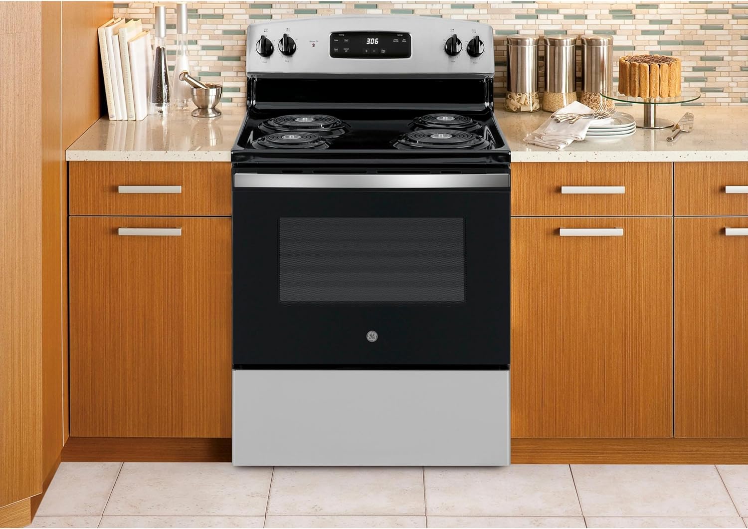 GE® 30" Free-Standing Electric Range