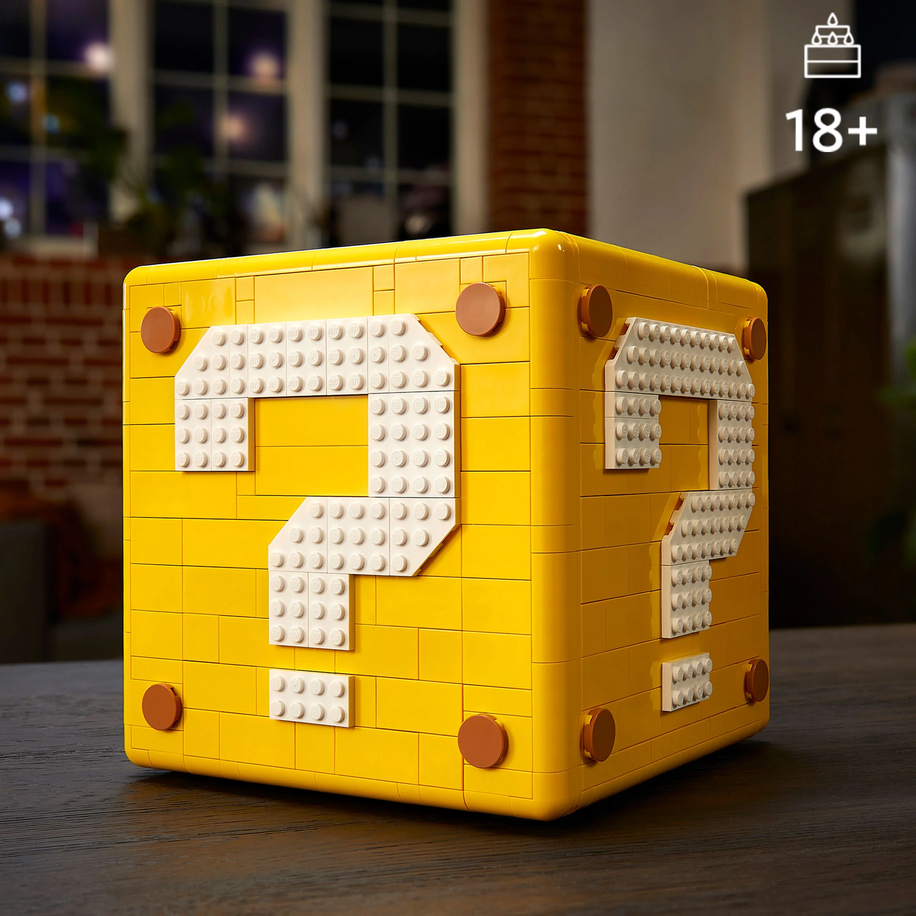 LEGO Super Mario 64 Question Mark Block 71395, 3D Model Set for Adults with Microscale Levels and Princess Peach & Yoshi Micro Figures