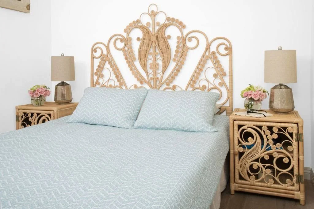 Kouboo 1110048 Peacock Rattan Headboard, Twin size, Natural Color