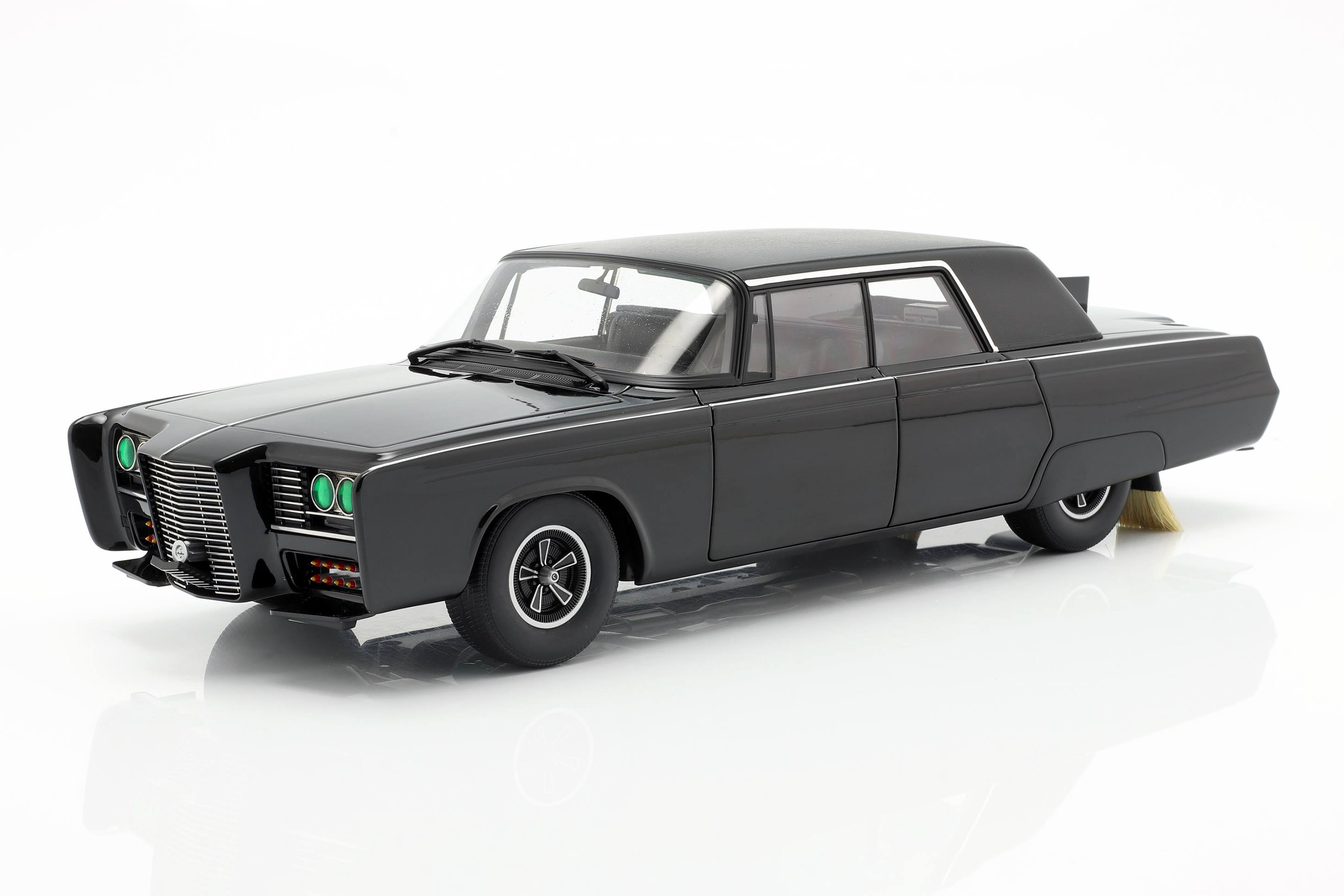 Black Beauty Green Hornet Black TV Series 1/18 Diecast Model Car by AUTOart