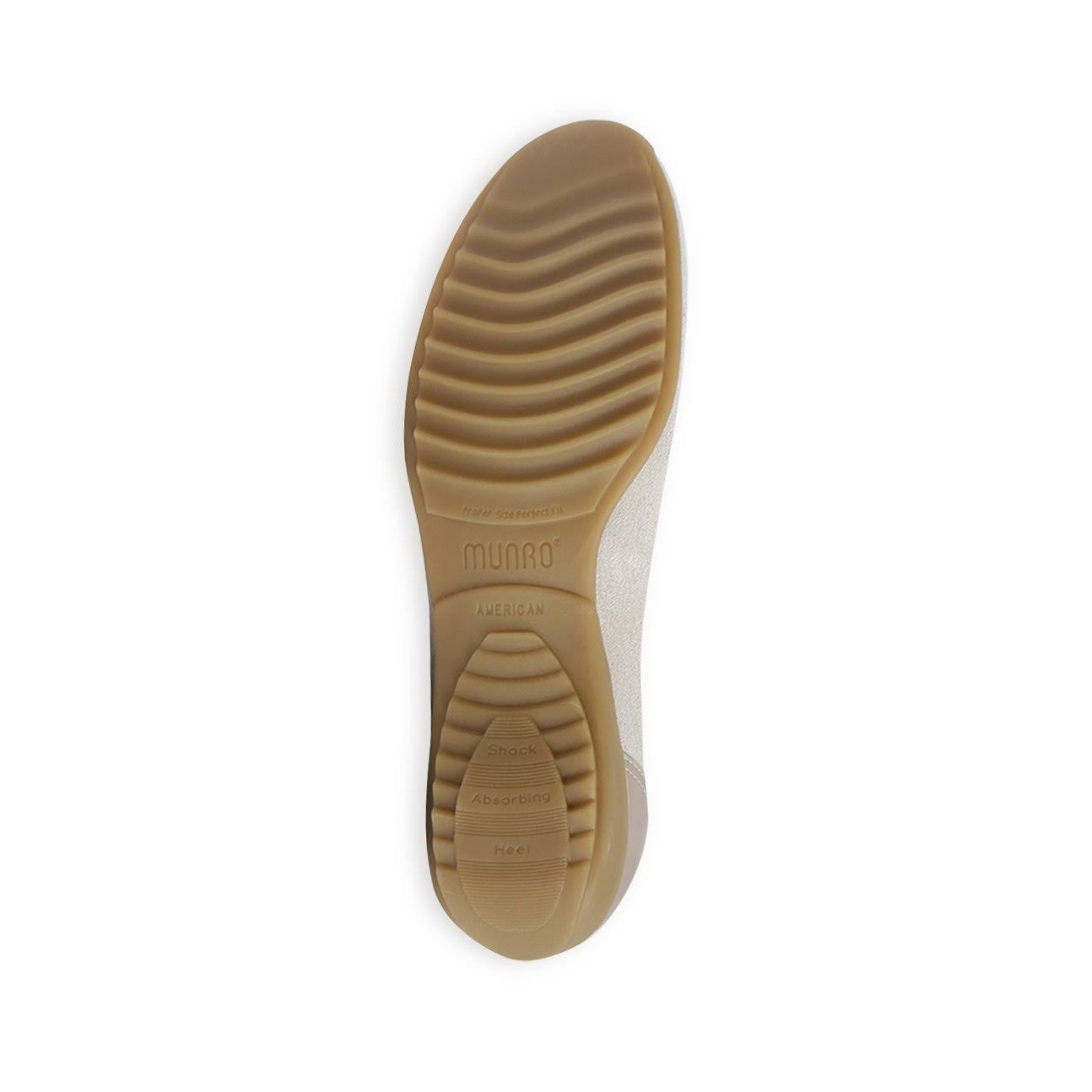 Munro Traveler Taupe / 9 / M