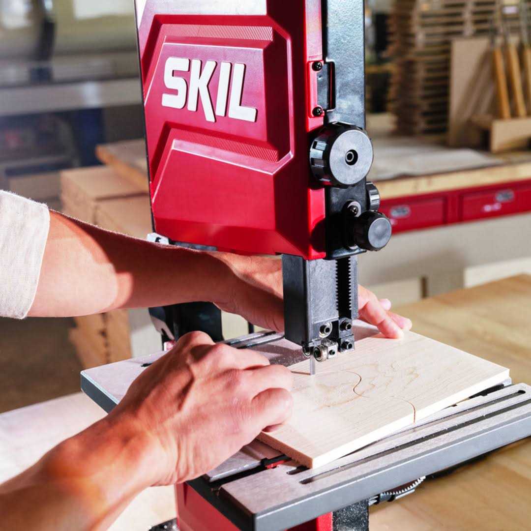 Skil 2.8 Amp 9 In. 2-Speed Benchtop Band Saw - Shop Hardware Tools Online Store
