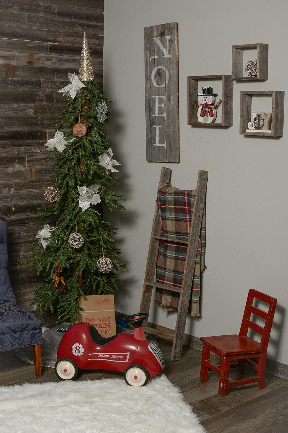 Real Wood - Reclaimed barn Wood Wall Paneling. Planks for Accent Walls- Easy Nail Up Application (46 Square feet)