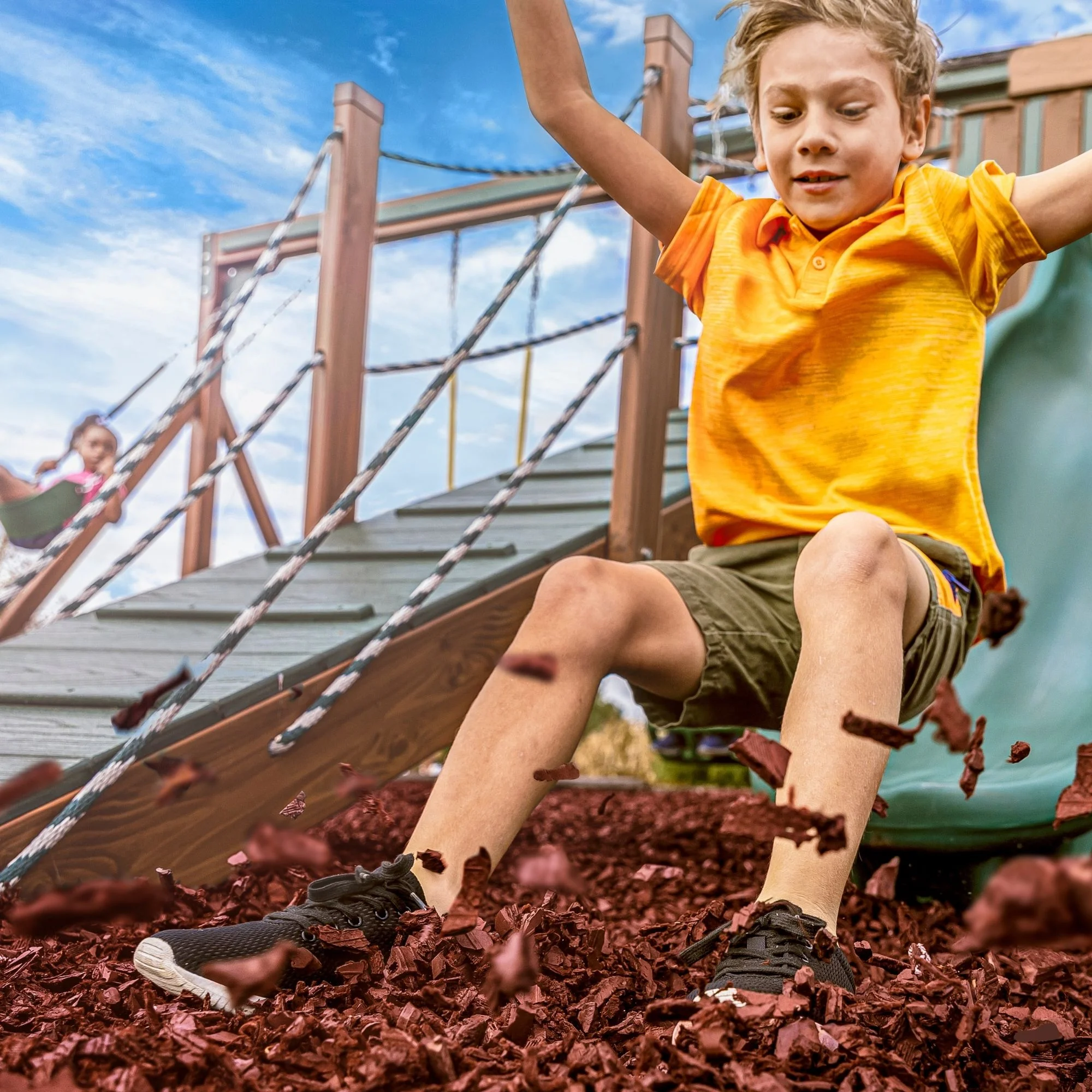 GroundSmart Red Rubber Mulch, 75 cu ft Super Sack