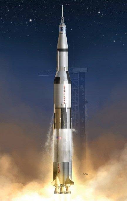 Dragon Models USA 11017 1/72 Apollo 11 Saturn V