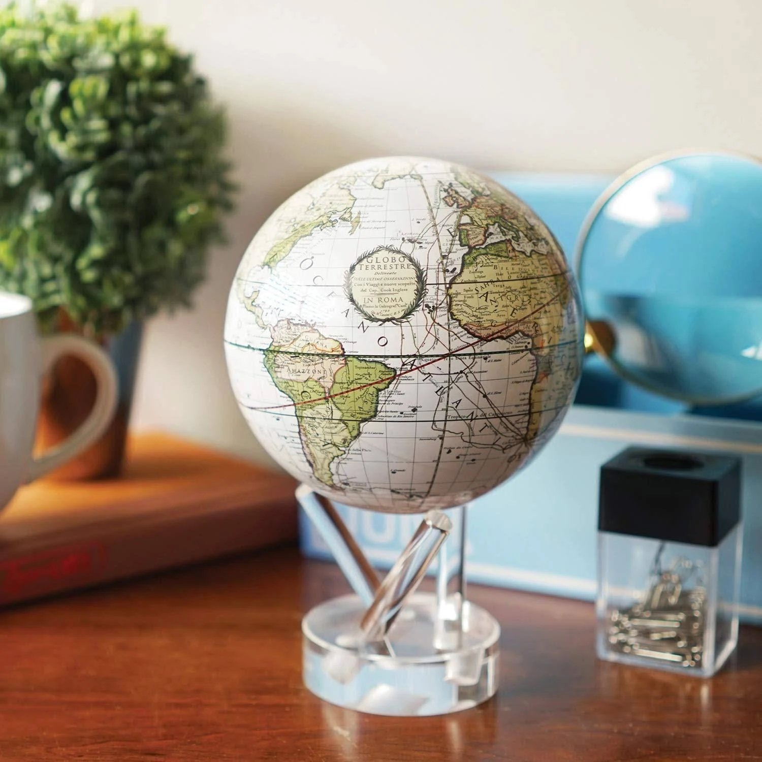 4.5x22 White Cassini Terrestrial MOVA Globe