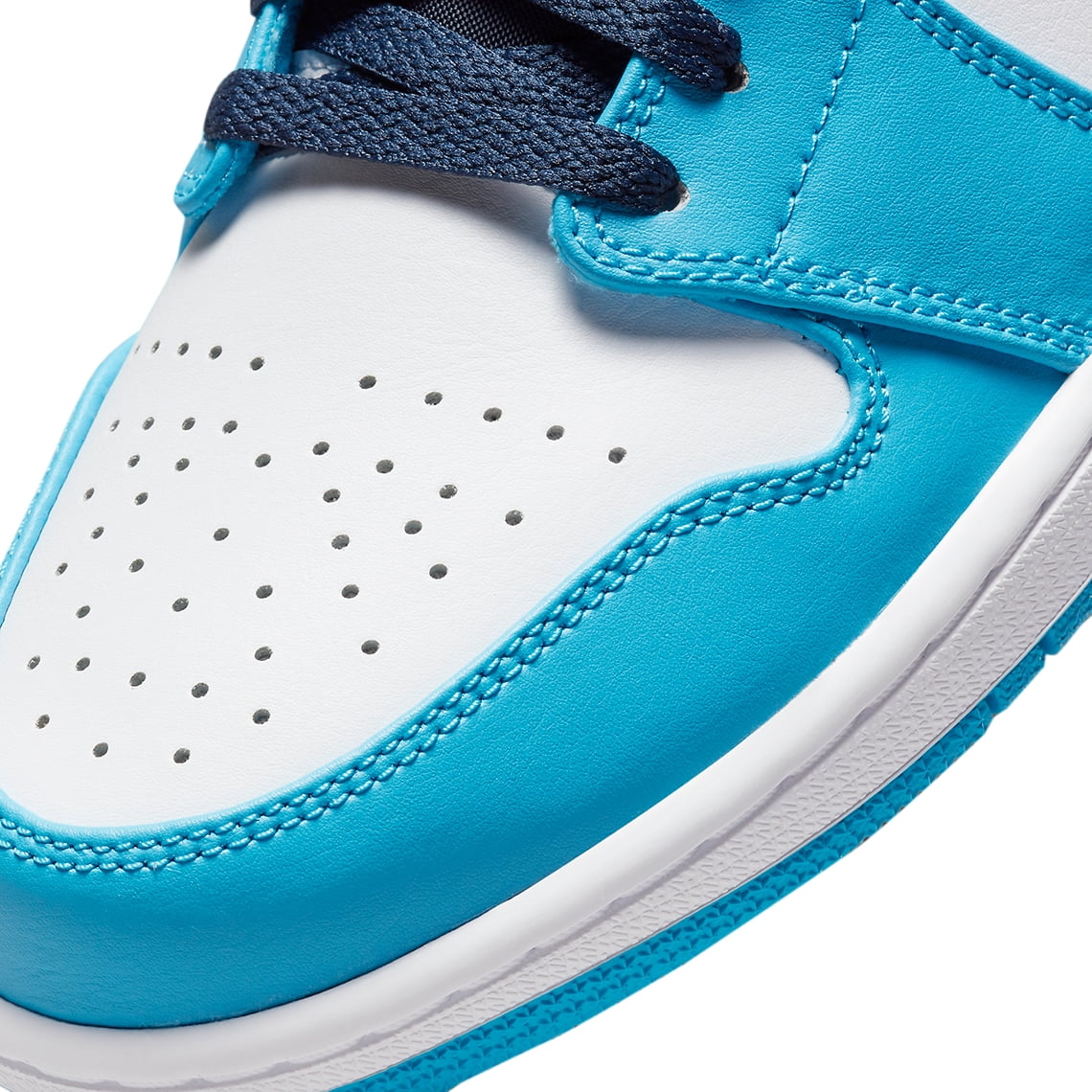 Men's Jordan 1 Low UNC White/Dk Powder Blue-Obsidian (553558 144) - 8.5 - Curated Treasures Market