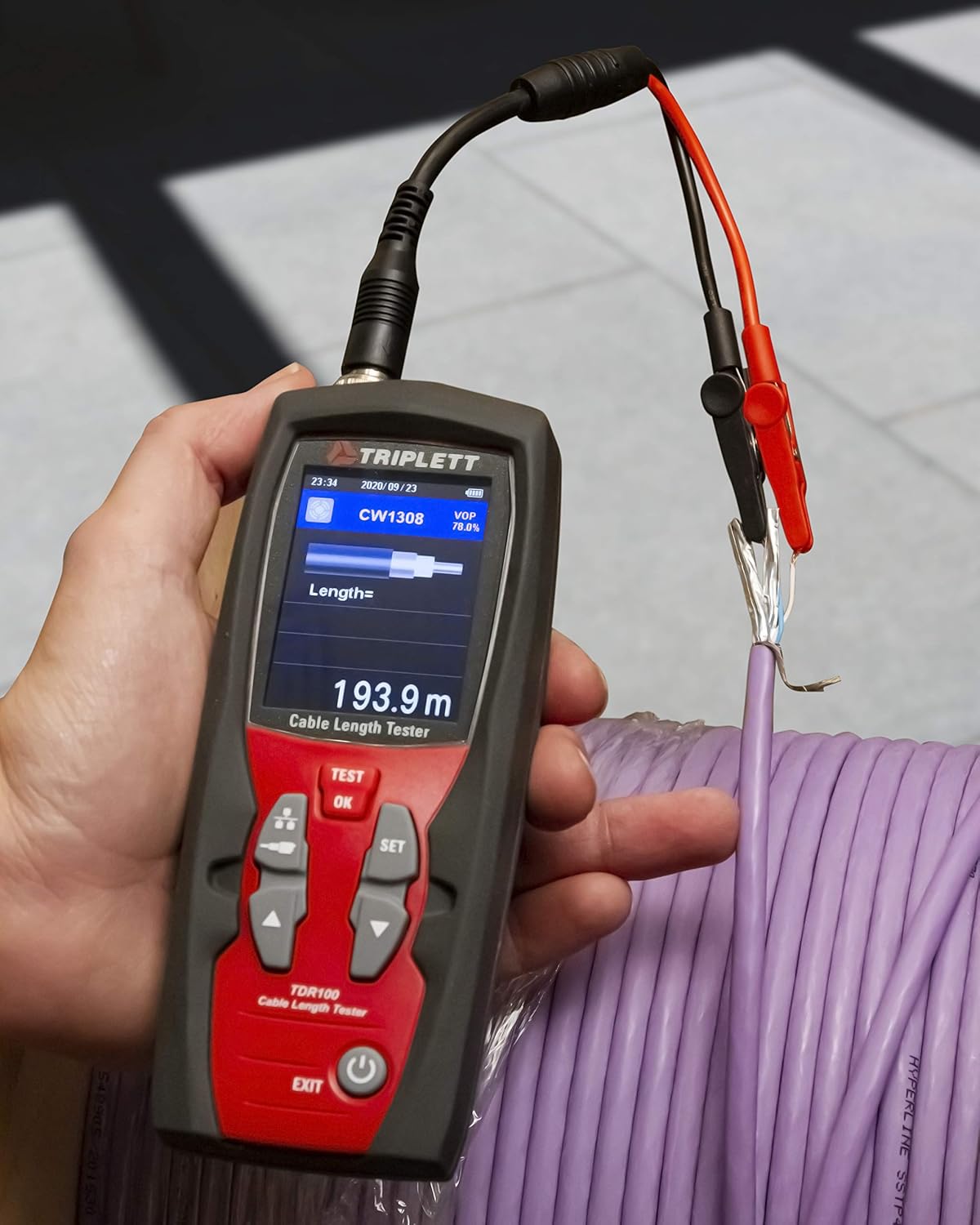 Triplett Fox & Hound Premium Tone and Probe Wire Tracing Kit Generates Multiple Tones with Adjustable Sensitivity for Electrical Wire, LAN Cable, Telephone, and More (3399)