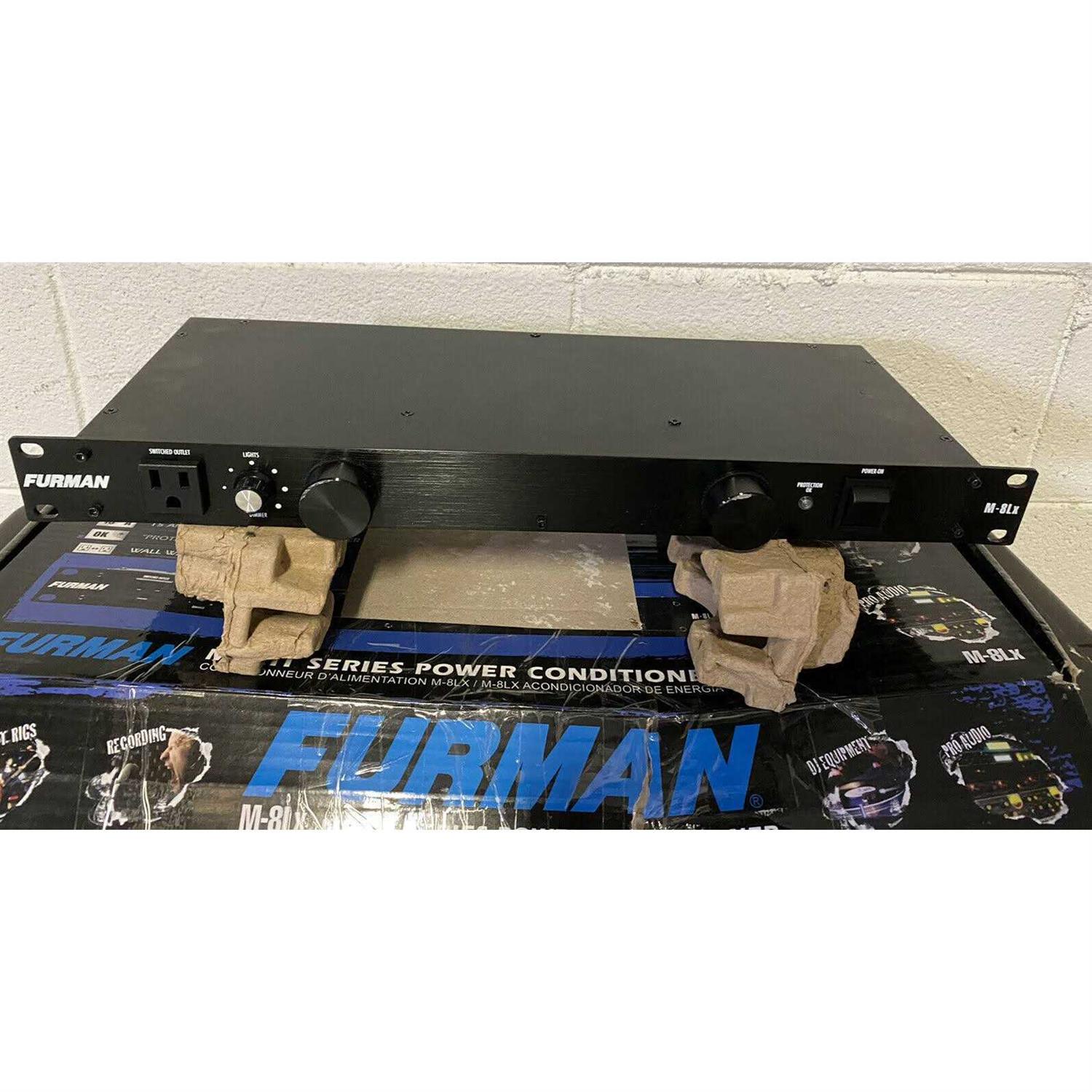 Furman M-8LX Power Conditioner with Lights