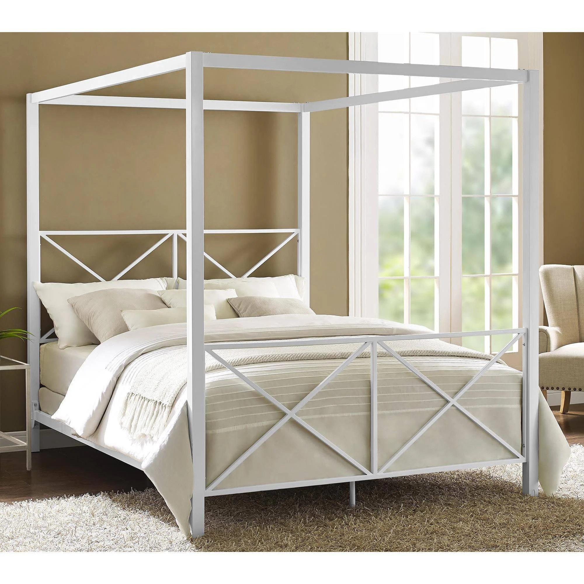 Avenue Greene Rosemarie White Metal Canopy Bed (Queen)
