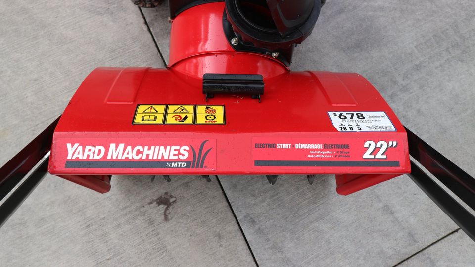 24 Yard Machines 2-Stage SNOW BLOWER 208CC Powermore Engine & Electric Start