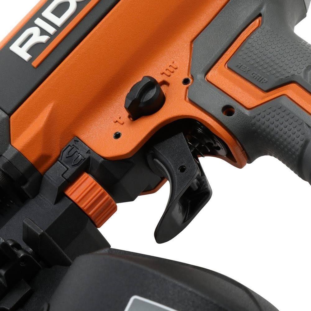 Ridgid - R175rnf 15-Degree 1-3/4 in. Coil Roofing Nailer