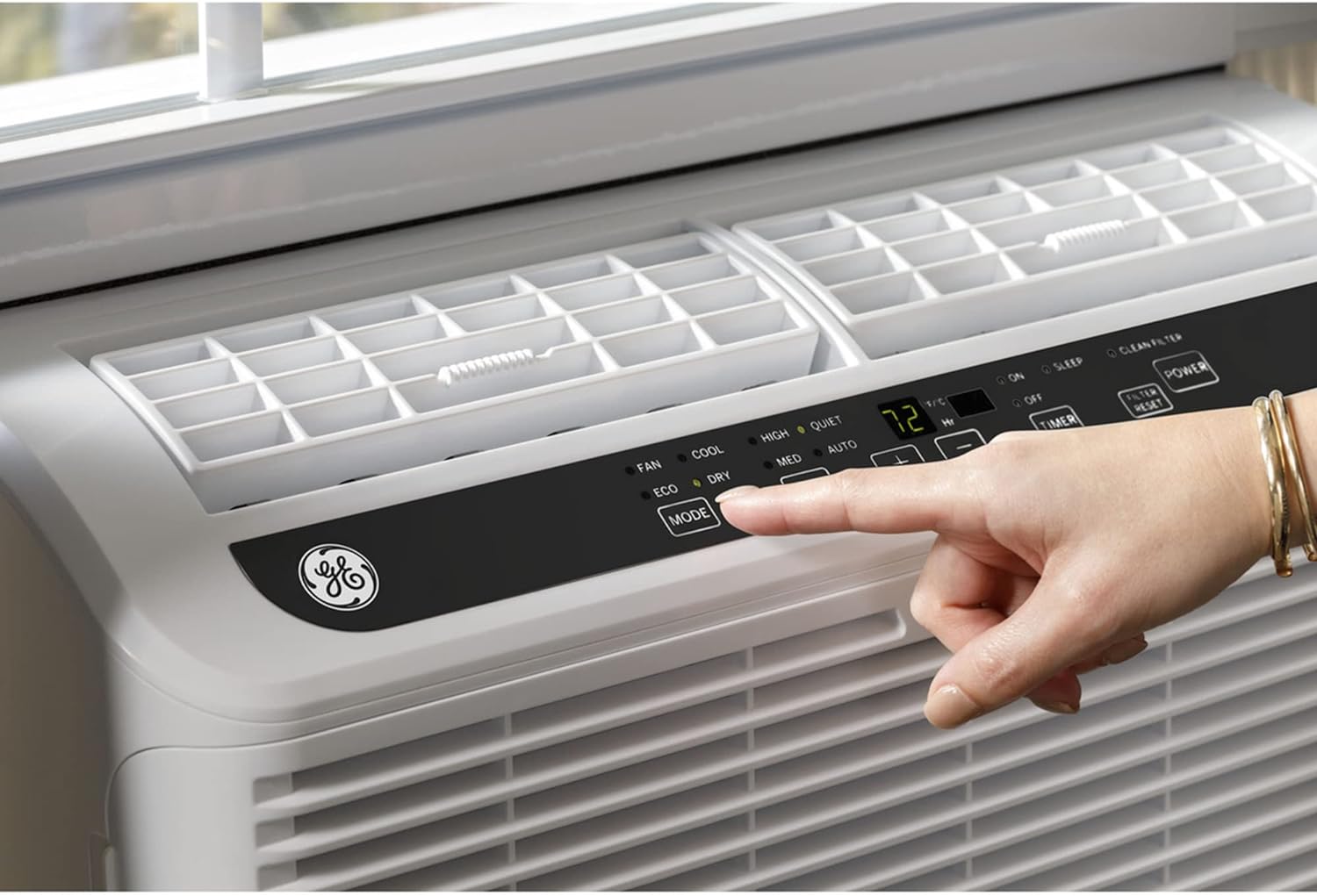 GE AHD06LZ Ultra Quiet 250 Sq. ft. Window Air Conditioner (Renewed)