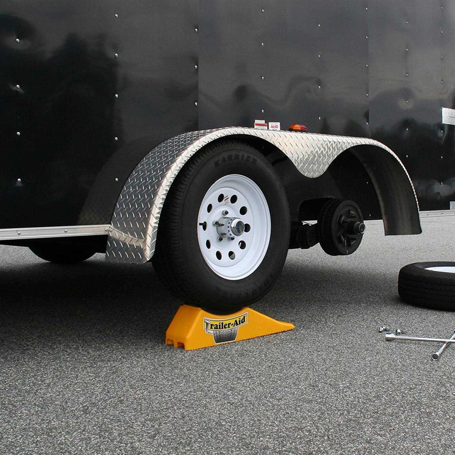 Camco Trailer Aid PLUS Trailer Tire Changing Ramp with 5.5 inch Lift - Pet Supplies online store
