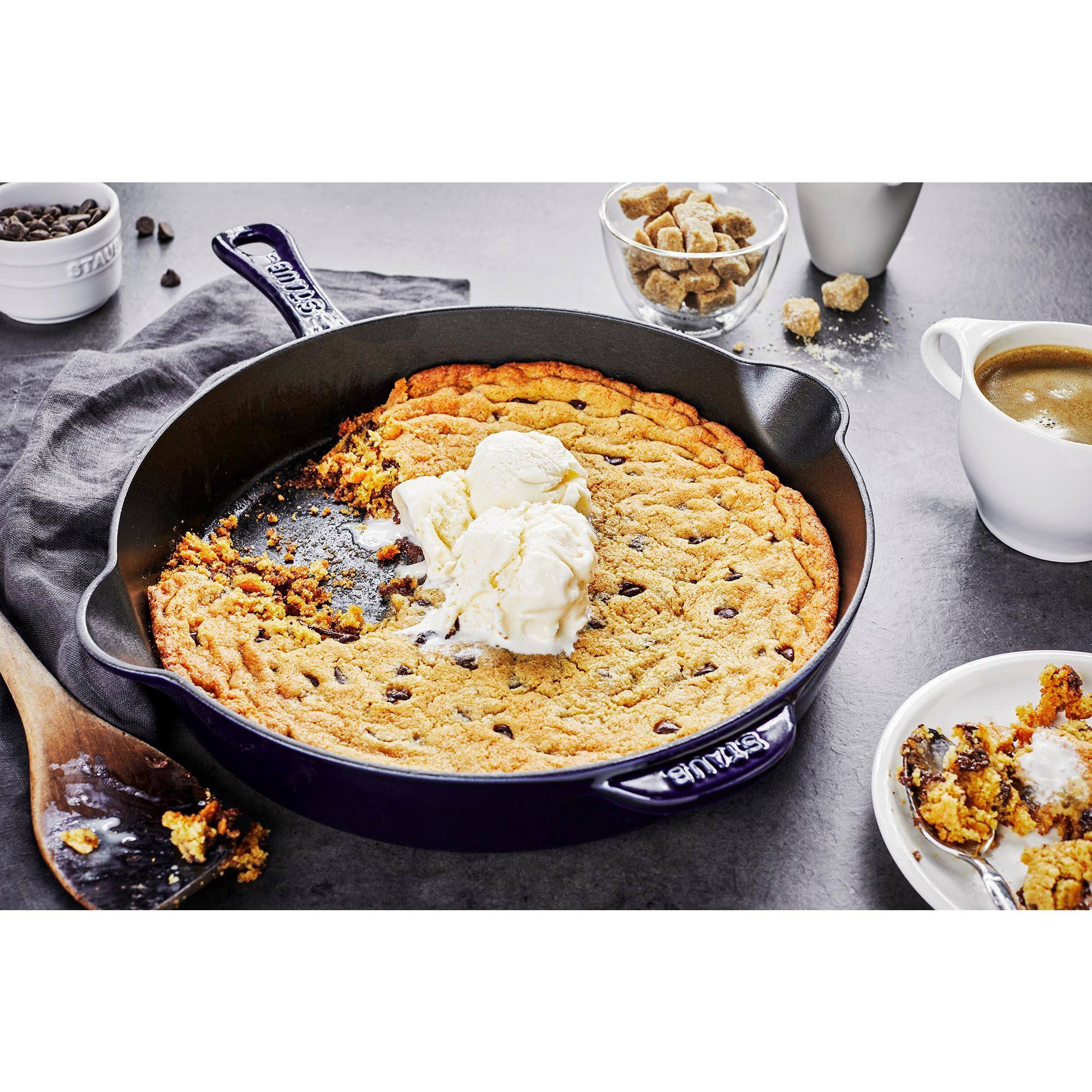 Staub Cast Iron 11-inch Traditional Skillet - Matte Black