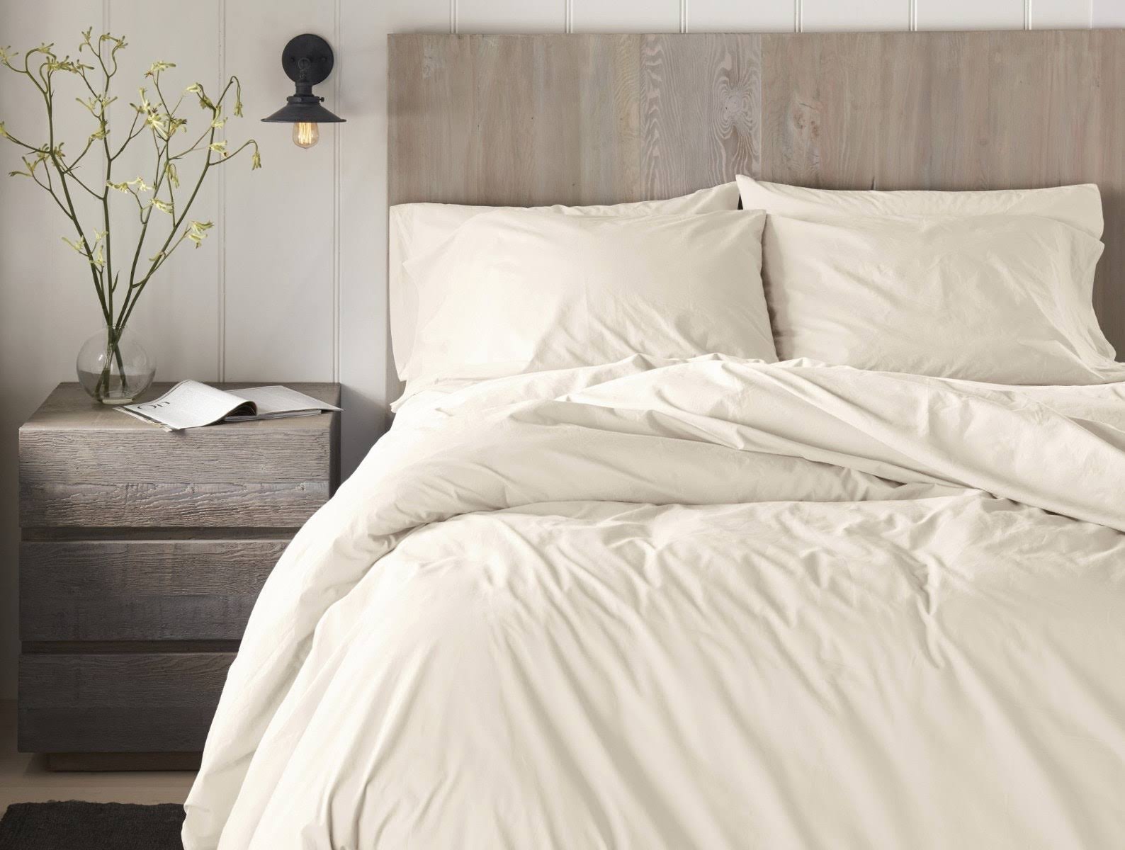Coyuchi 300 Thread Count Organic Percale Fitted Sheet, Twin, Natural