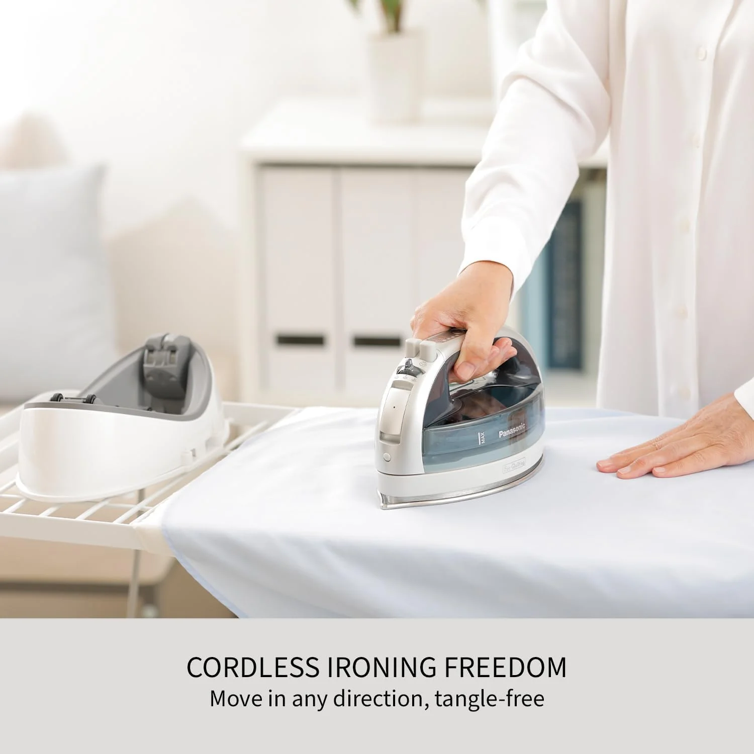 WAGEE Cordless Iron, Portable 360-Degree Freestyle Dry/Steam Iron with Precision Tips and Stainless Steel Soleplate, Anti-Calc and Anti-Drip, Power Base and Carrying/Storage - NI-QL1100L (Silver)