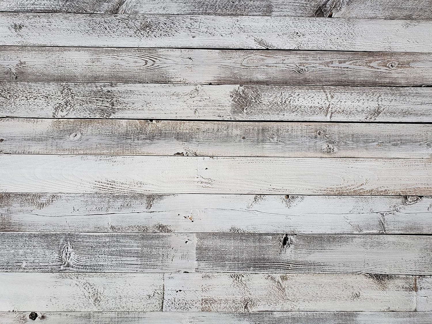 Real Wood - Reclaimed barn Wood Wall Paneling. Planks for Accent Walls- Easy Nail Up Application (46 Square feet)