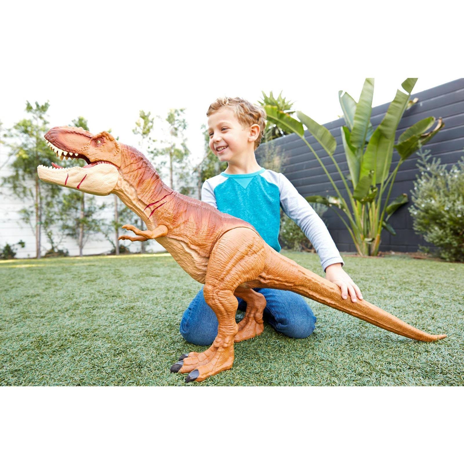 Jurassic World Battle Damage Roarin& Super Colossal Tyrannosaurus Rex