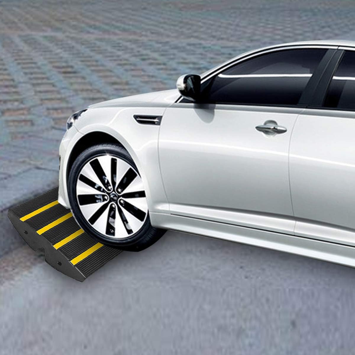Scinotec Rubber Curb Ramps Car Kerb Ramp 2.5 Inch Rise 1 Pack 10 Ton Capacity Curbside Bridge Ramp for RV Loading Dock Garage Warehouse Driveway Sidewalk