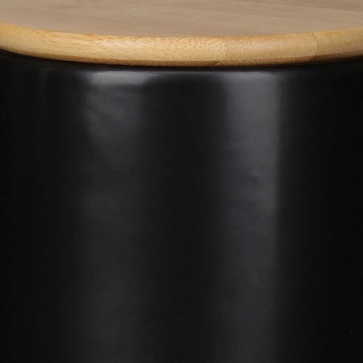 Benjara Bm219169 Dual Tone Round Ceramic Canister with Wooden Lid, Set of 2, Black and Brown