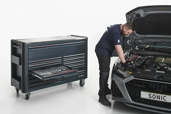 Factory Clearance Mobile Roller Cab With 13 DRAWERS