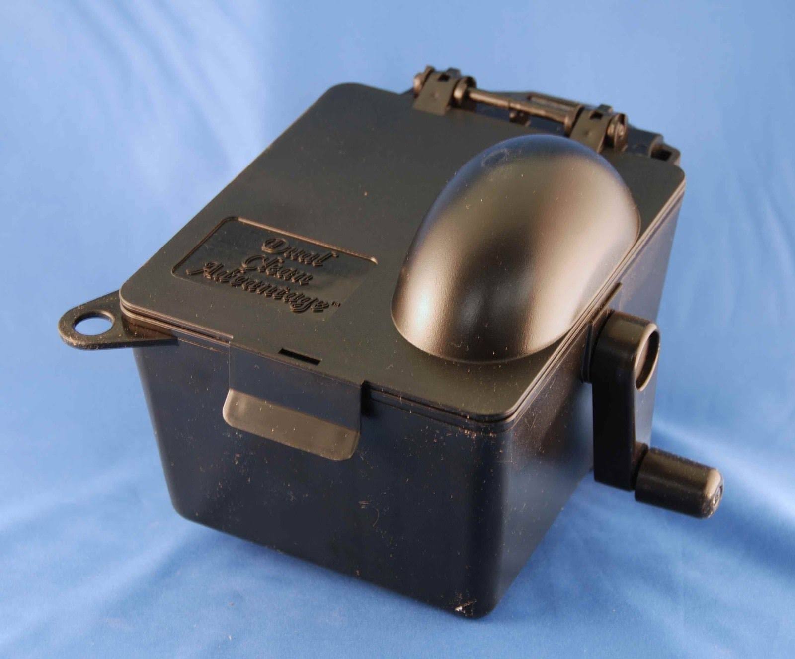 Kelmar Golf KLM101 Portable Golf Ball Washer u0026 Club Head Cleaner