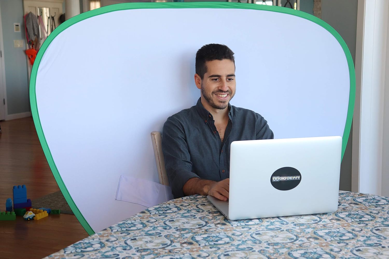 StreamScreen Work from Home Video Conferencing Dual-Sided Webcam Background Privacy Green Screen Chair - Green Screen for Zoom Background Chair Green Screen