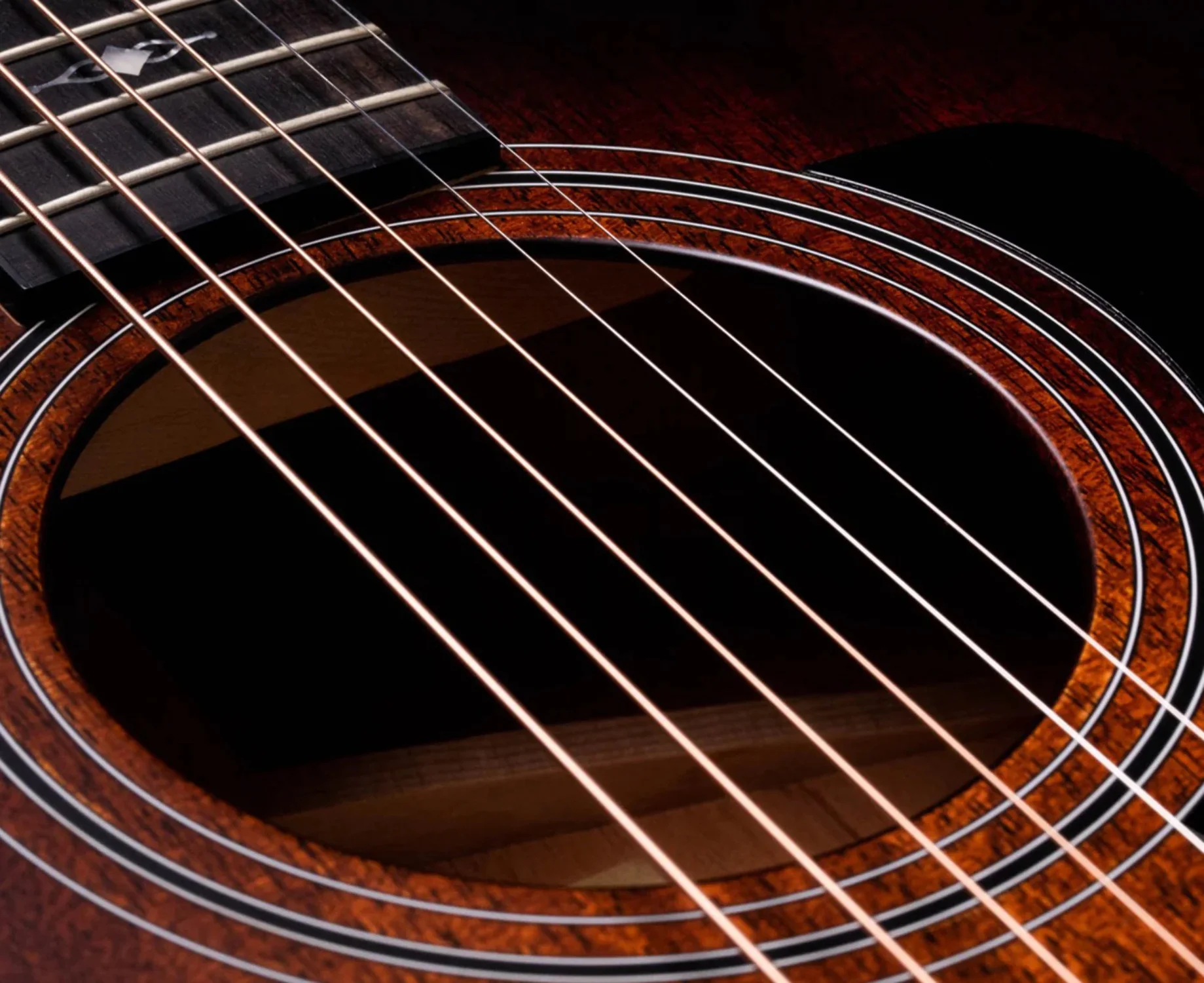 Taylor Guitars 322ce 12-Fret Grand Concert Acoustic-Electric Guitar Shaded Edge Burst