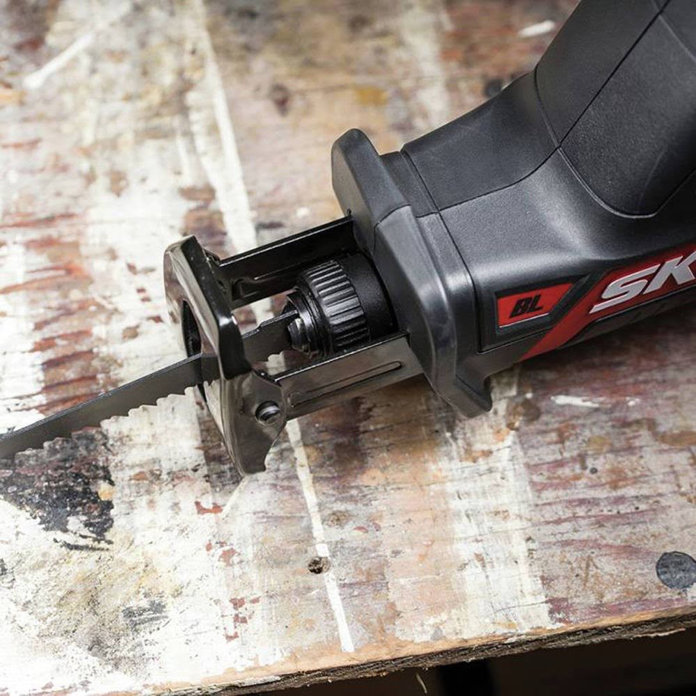 Skil PWRCore 12 12 Volt Cordless Brushless Compact Reciprocating Saw Kit (Battery u0026 Charger) RS582802
