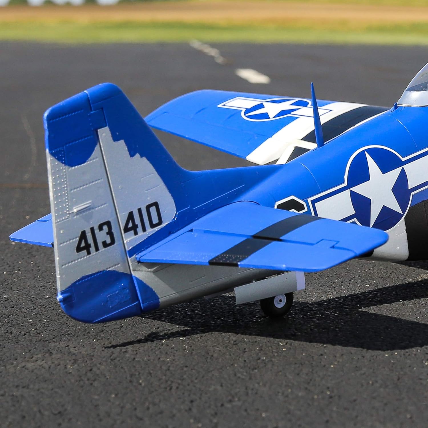 E-flite RC Airplane P-51D Mustang 1.5m BNF Basic Combo Battery Included/Transmitter and Charger not Included with Safe EFL01250C