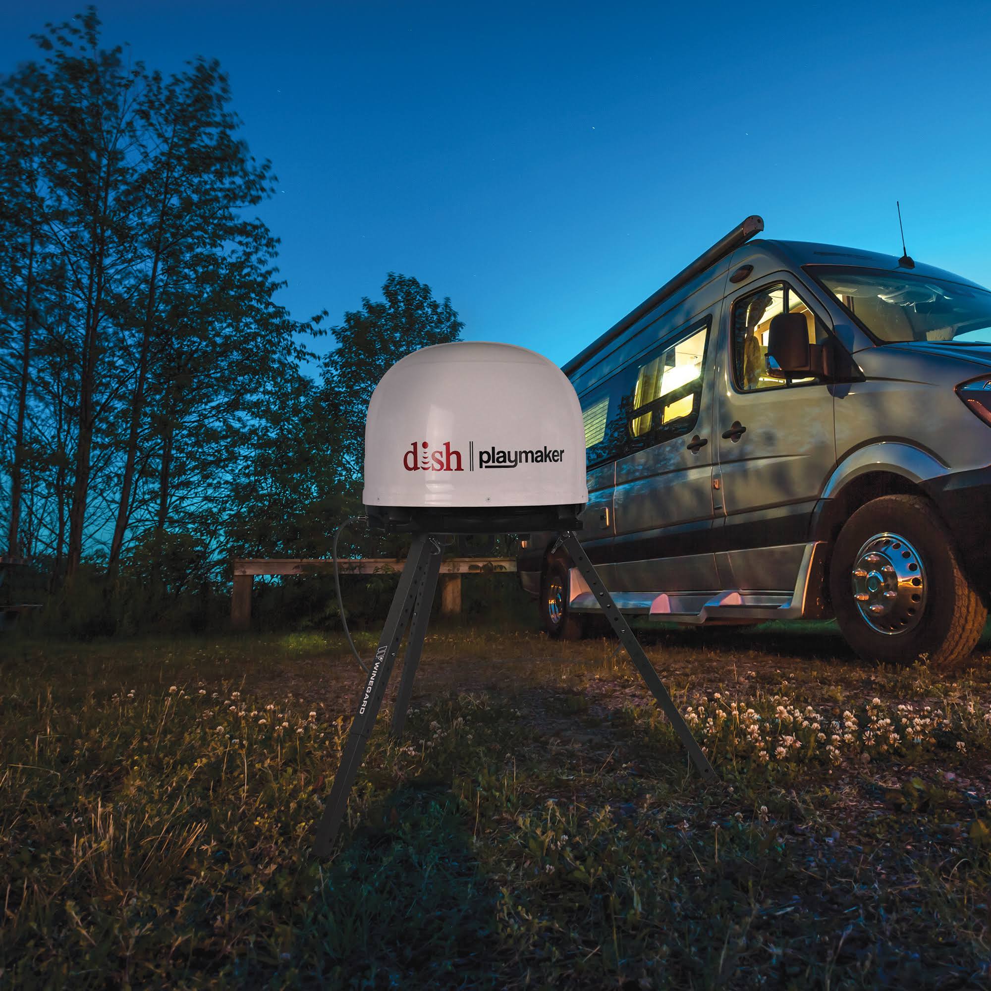 Winegard PL-7000 Dish Playmaker Portable Satellite RV TV Antenna without Receiver