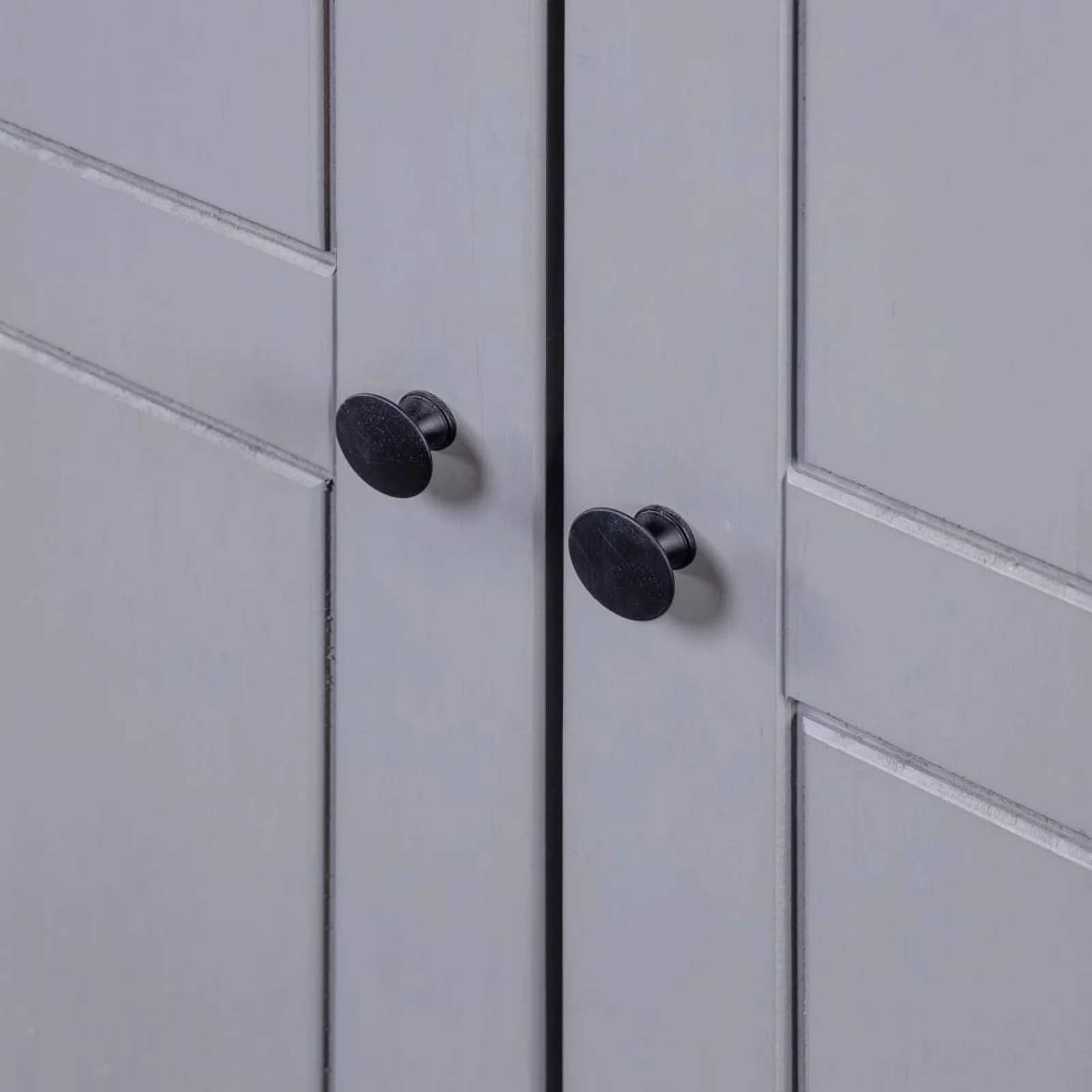 Tomshoo 3-Door Wardrobe Gray 46.5"x19.7"x67.5" Pine Panama