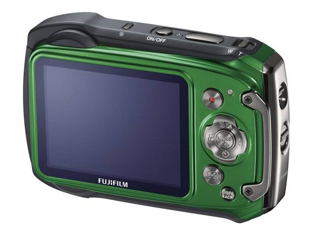 Fujifilm FinePix XP100 14.4 MP Digital Camera - green