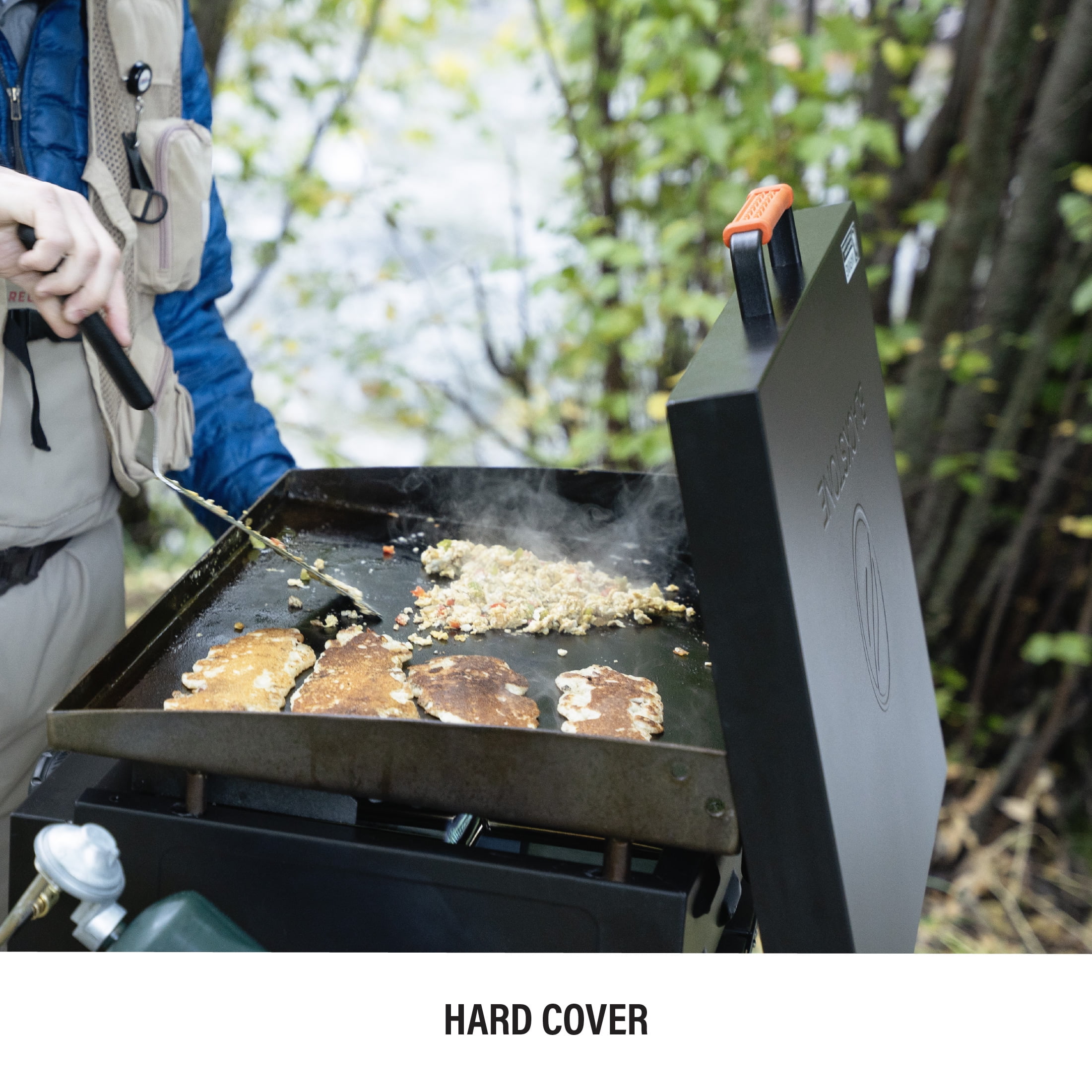 Blackstone Adventure Ready 2-Burner 22 Propane Griddle with Hard Cover in Black