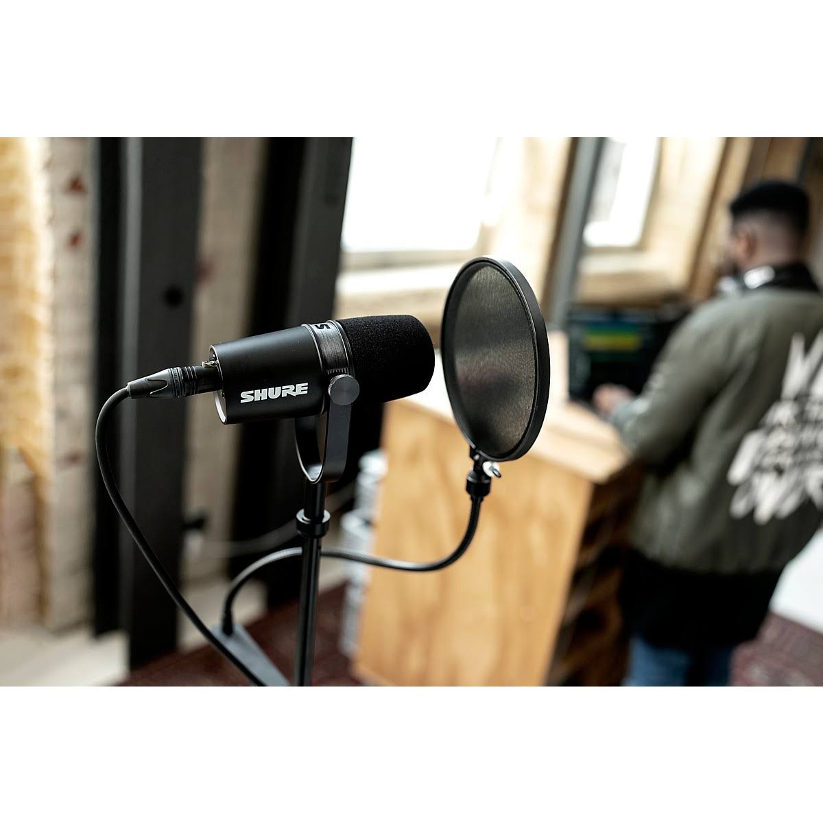 Shure MV7X Podcast XLR Microphone