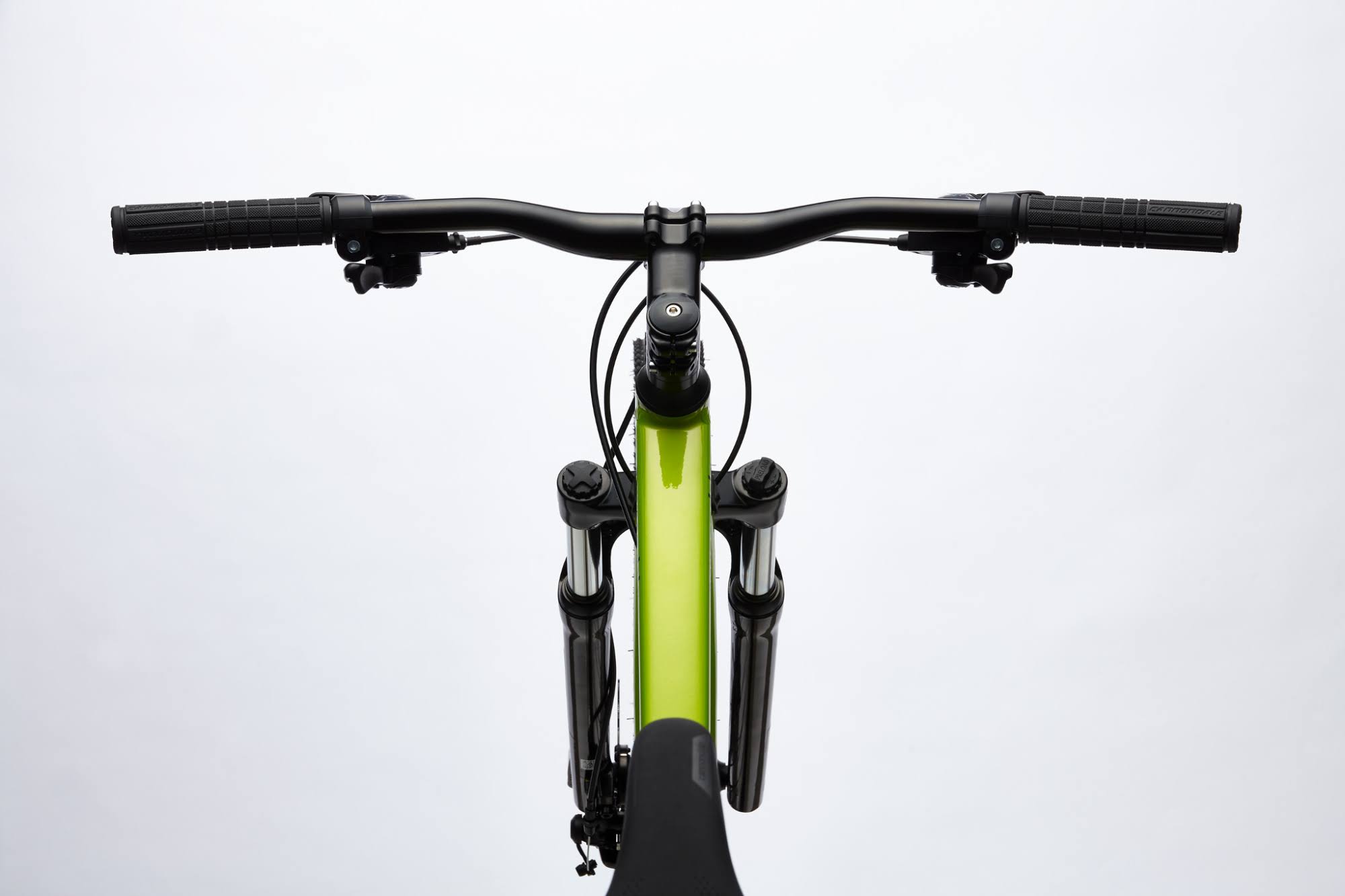 Cannondale Trail 8 Mountain Bike S / Graphite