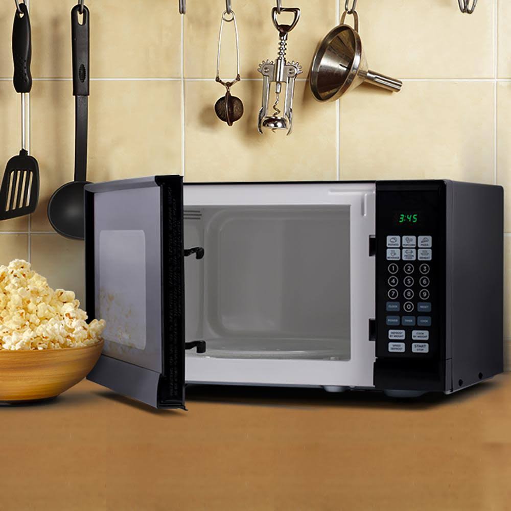 Commercial Chef CHM990B 0.9 cu.ft. Microwave Black