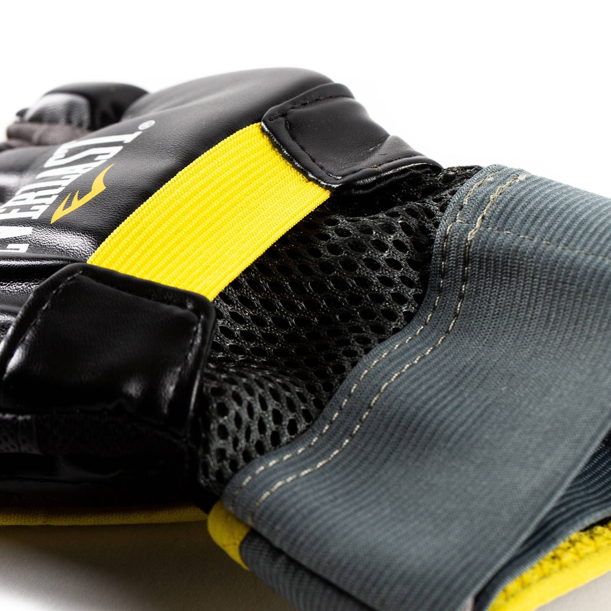 Everlast Cardio Fitness Training Bag, 5&4x22