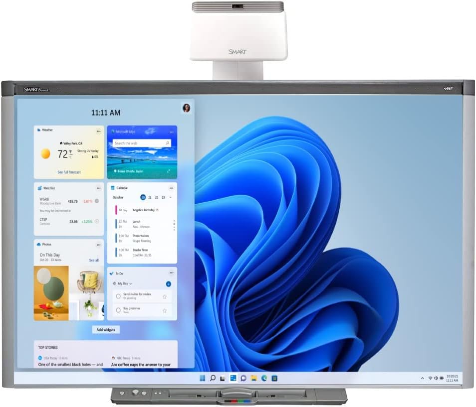 Interactive Smart Board with UST Projector for Classroom/Collaboration Presentation and Meetings
