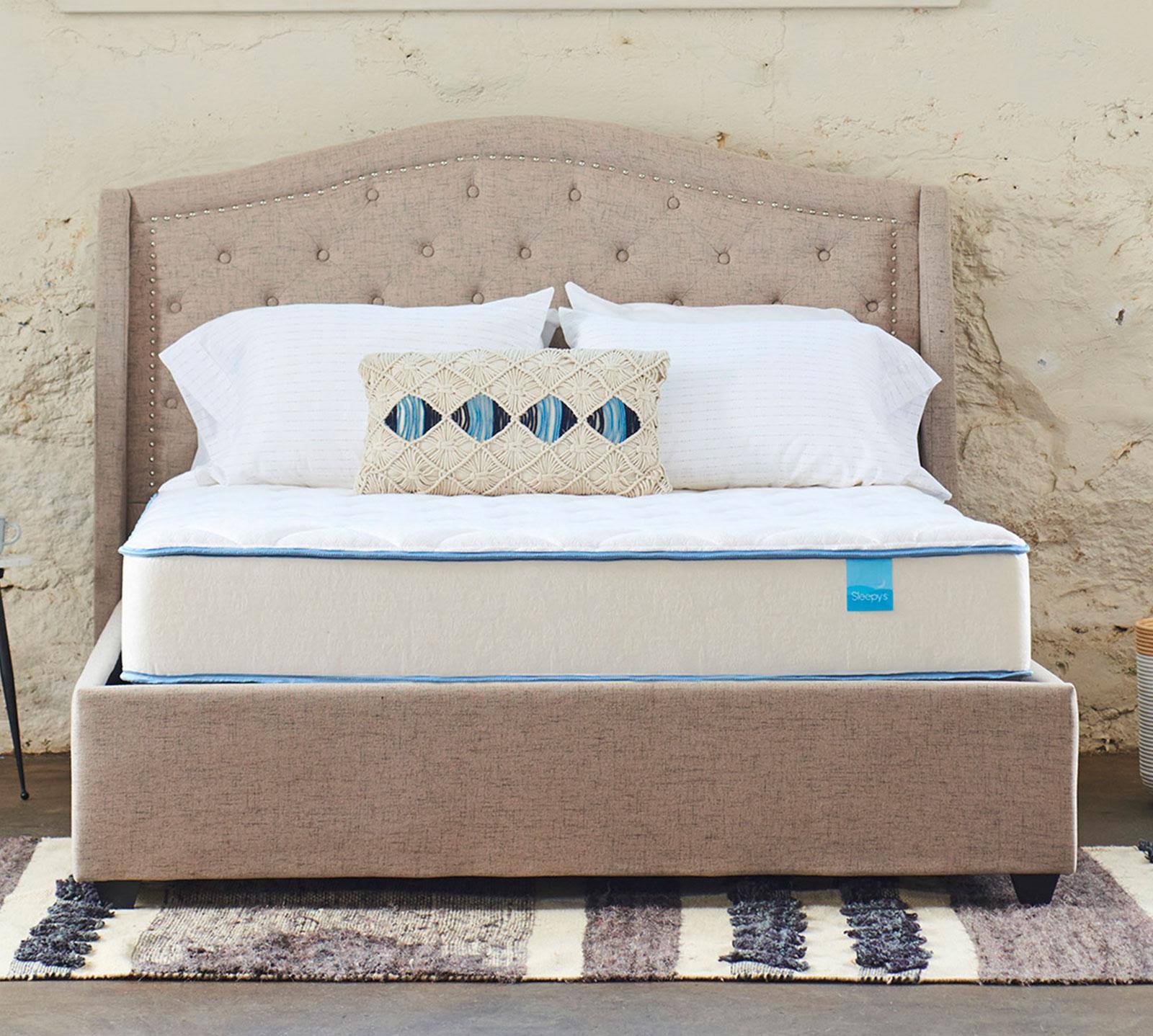 Sleepy&s Queen 10 Medium Two-Sided Plush Quilted Foam Mattress