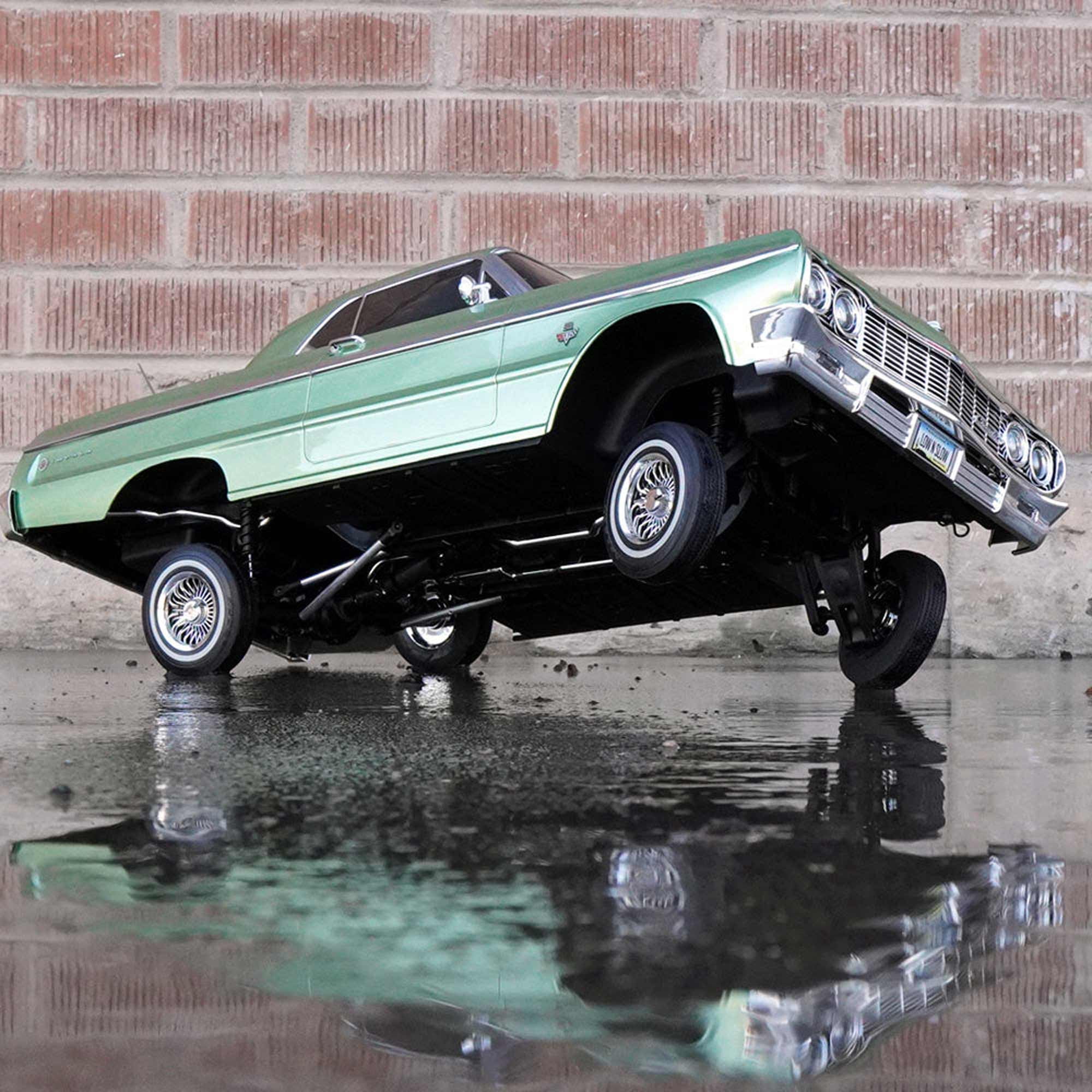 Redcat Racing 1/10 SixtyFour Chevrolet Impala Brushed 2 Wheel Drive Hopping Lowrider RTR Ready to Run Green RER14408 Cars Electric Kit Other