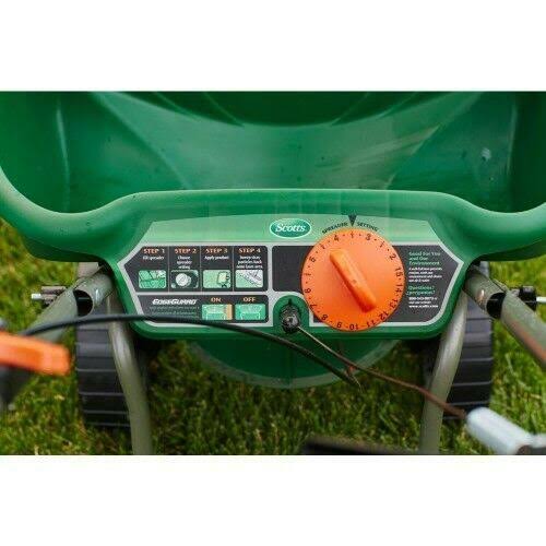 Scotts Turf Builder EdgeGuard DLX Broadcast Spreader