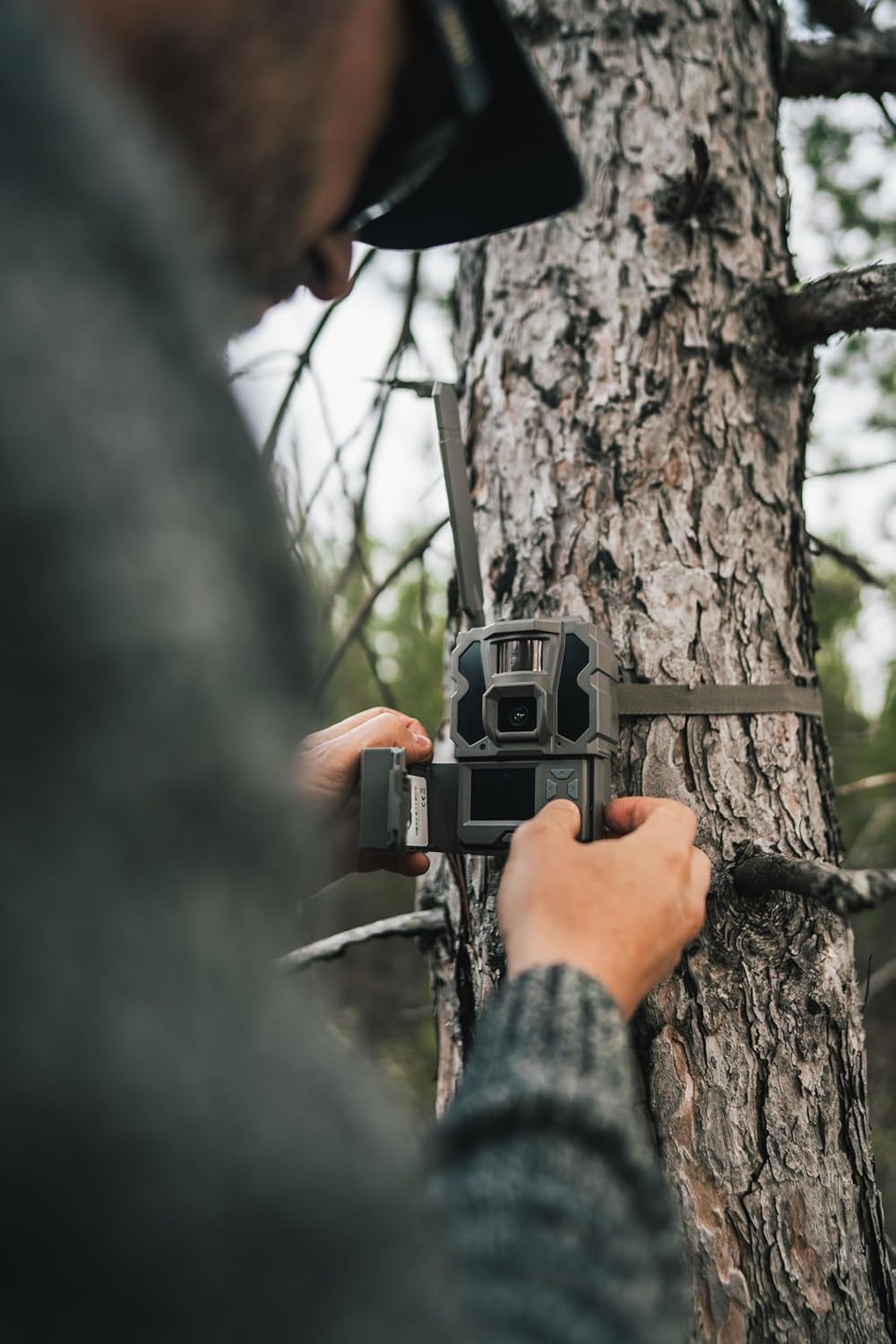 TACTACAM Reveal Pro 3.0 Cellular Trail Camera - Multi-Cellular Network, No-Glow IR, Wi-Fi Enabled, HD Photos & 1080p Videos, Long Battery Life + Solar Panel, Lipo Lithium Battery Pack, & 32GB SD Card