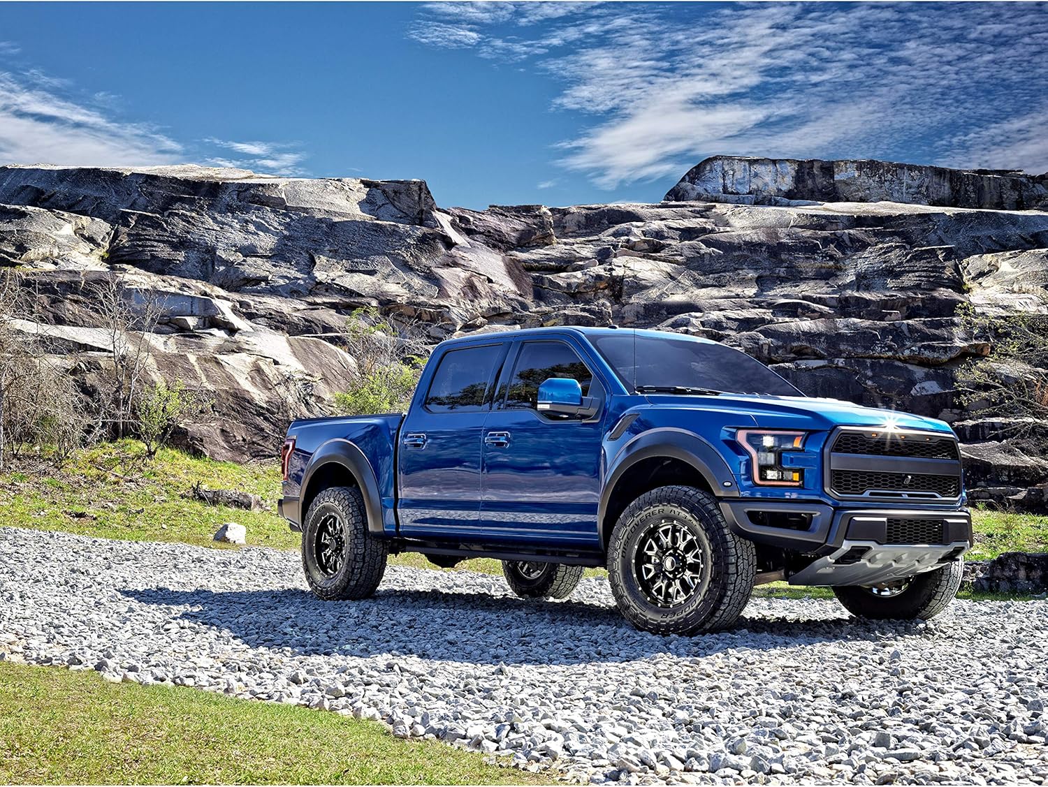 Cooper Discoverer AT3 XLT All-Season 37X12.50R17LT 124R Tire