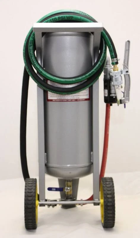 Brut 101H 100 lb Pressure Fed Abrasive Sand Blaster | Acme Tools