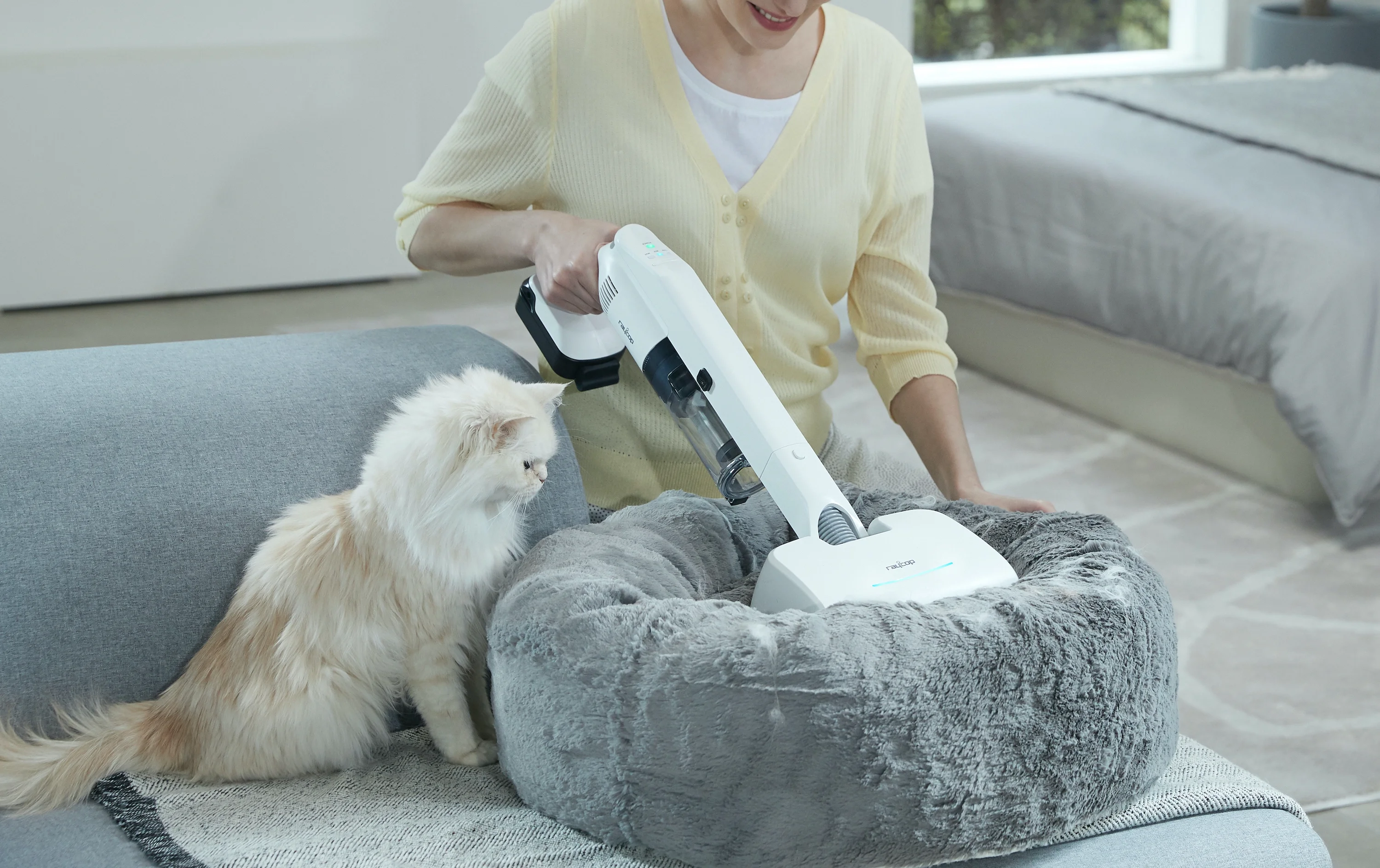 Raycop Omni Air UV+ Cordless Stick Allergen Vacuum